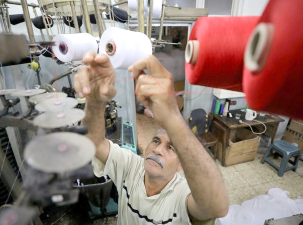 Egypt cuts trade deficit as non-oil exports rise 17pc